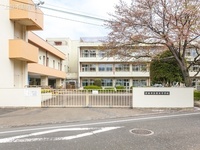 周辺環境:青梅市立霞台中学校