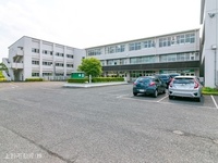 周辺環境:日の出町立平井中学校